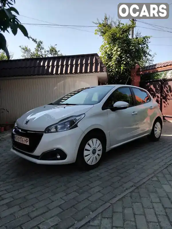 Хетчбек Peugeot 208 2016 1.2 л. Ручна / Механіка обл. Київська, Київ - Фото 1/21