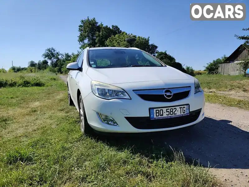 Универсал Opel Astra 2011 1.69 л. Ручная / Механика обл. Сумская, Конотоп - Фото 1/8