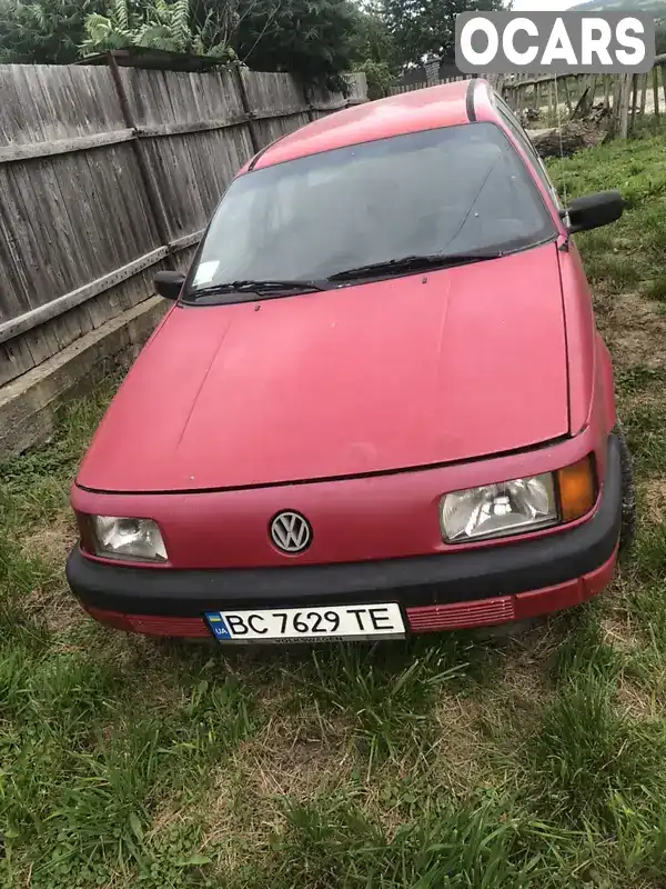 Универсал Volkswagen Passat 1989 1.6 л. Ручная / Механика обл. Львовская, location.city.bibrka - Фото 1/9