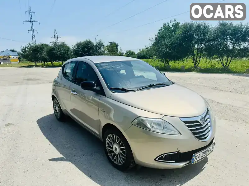 Хетчбек Lancia Ypsilon 2012 0.88 л. Робот обл. Тернопільська, Тернопіль - Фото 1/8