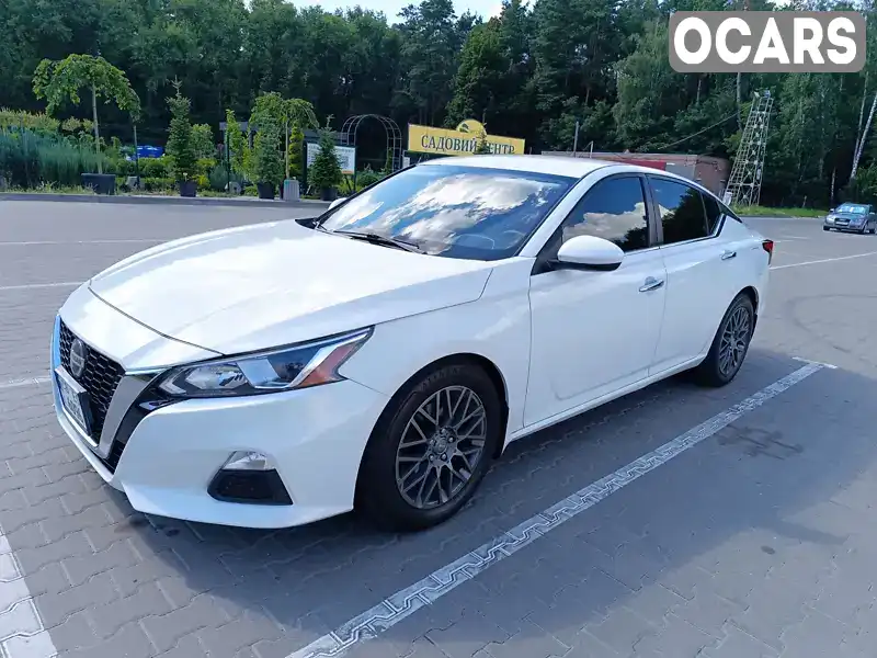 Седан Nissan Altima 2019 2.5 л. Вариатор обл. Киевская, Белая Церковь - Фото 1/21