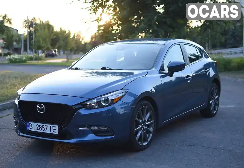 Хэтчбек Mazda 3 2018 2.5 л. Автомат обл. Полтавская, Кременчуг - Фото 1/17