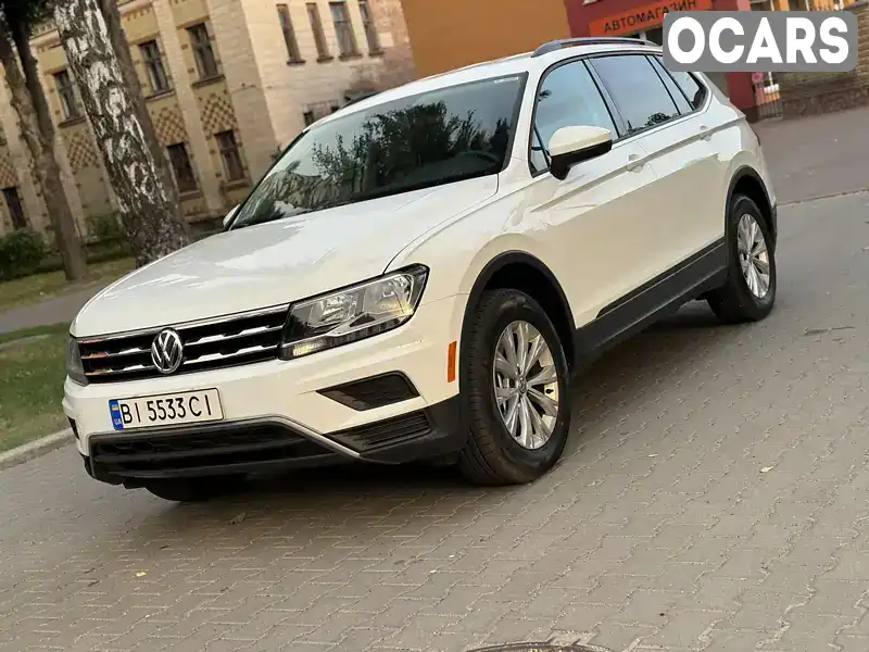 Внедорожник / Кроссовер Volkswagen Tiguan 2019 2 л. Автомат обл. Полтавская, Лубны - Фото 1/21