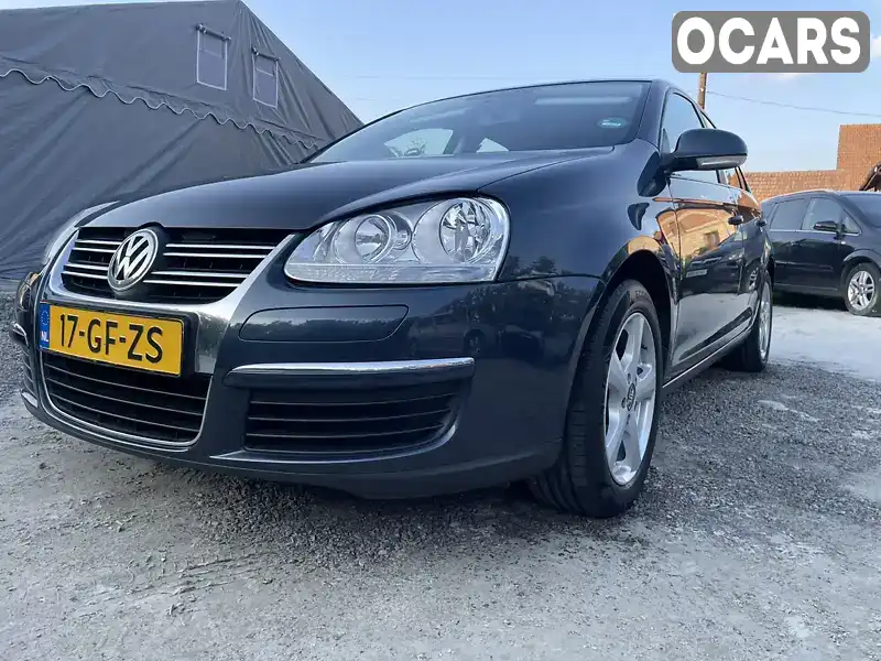 Седан Volkswagen Jetta 2006 1.6 л. Ручна / Механіка обл. Львівська, Городок - Фото 1/21