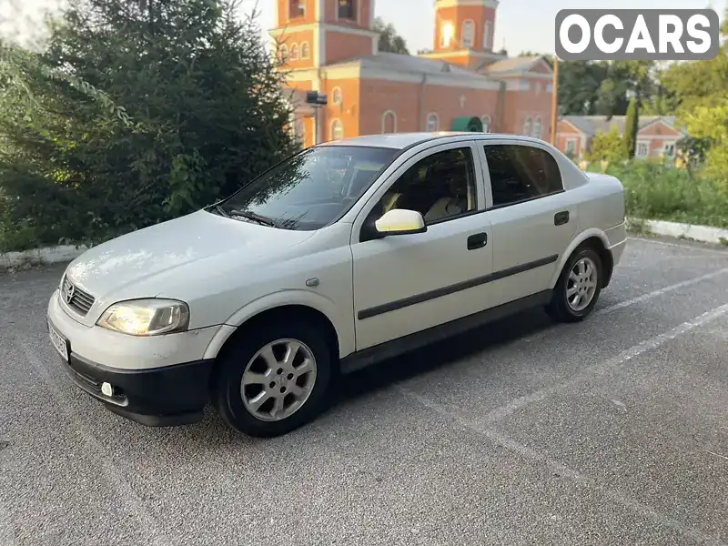 Седан Opel Astra 2004 1.6 л. Ручная / Механика обл. Киевская, Мироновка - Фото 1/21