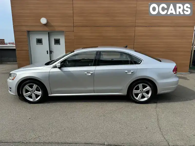 Седан Volkswagen Passat 2013 2.5 л. Автомат обл. Киевская, Киев - Фото 1/21