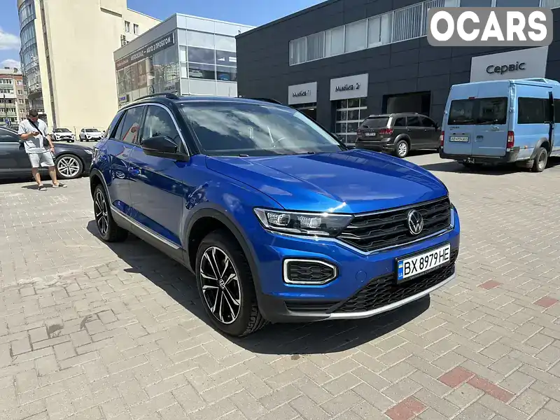 Внедорожник / Кроссовер Volkswagen T-Roc 2021 1.5 л. Автомат обл. Хмельницкая, Хмельницкий - Фото 1/14