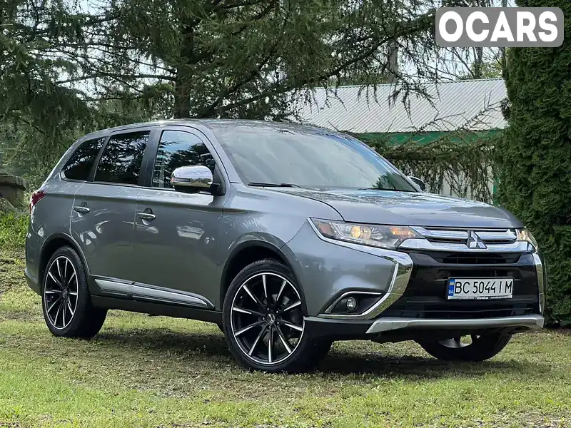 Позашляховик / Кросовер Mitsubishi Outlander 2015 2.36 л. Автомат обл. Львівська, Трускавець - Фото 1/21