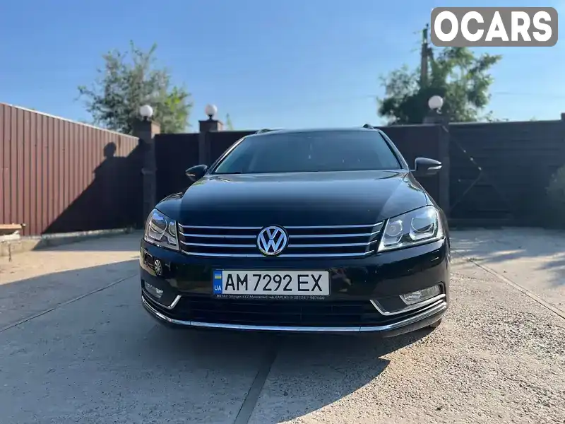 Универсал Volkswagen Passat 2012 1.97 л. Автомат обл. Житомирская, Коростень - Фото 1/21