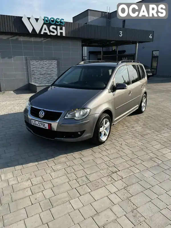 Минивэн Volkswagen Touran 2007 1.9 л. Автомат обл. Закарпатская, Виноградов - Фото 1/21