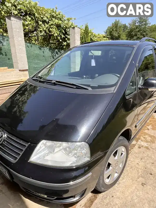 Минивэн Volkswagen Sharan 2008 1.9 л. Ручная / Механика обл. Закарпатская, location.city.velykyi_rakovets - Фото 1/11