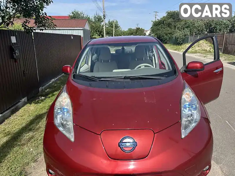 Хэтчбек Nissan Leaf 2011 null_content л. обл. Киевская, Киев - Фото 1/10