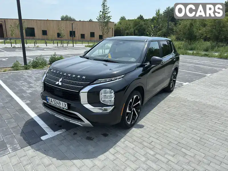 Позашляховик / Кросовер Mitsubishi Outlander 2021 2.49 л. Варіатор обл. Львівська, Львів - Фото 1/17