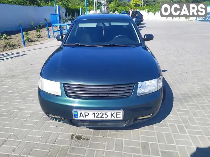 Седан Volkswagen Passat 1997 1.6 л. Ручна / Механіка обл. Запорізька, Запоріжжя - Фото 1/8