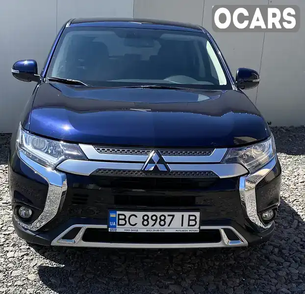 Внедорожник / Кроссовер Mitsubishi Outlander 2019 2 л. Вариатор обл. Львовская, Львов - Фото 1/8