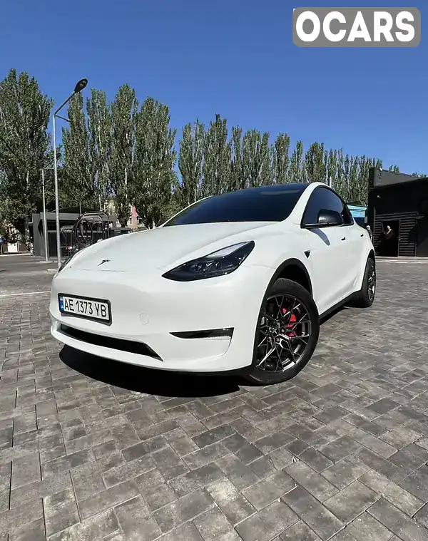 Внедорожник / Кроссовер Tesla Model Y 2023 null_content л. Автомат обл. Днепропетровская, Кривой Рог - Фото 1/21