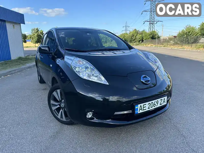 Хэтчбек Nissan Leaf 2013 null_content л. Автомат обл. Днепропетровская, Днепр (Днепропетровск) - Фото 1/17