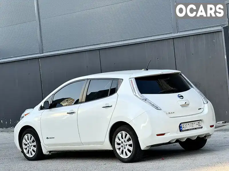 Хэтчбек Nissan Leaf 2015 null_content л. Автомат обл. Киевская, Киев - Фото 1/21