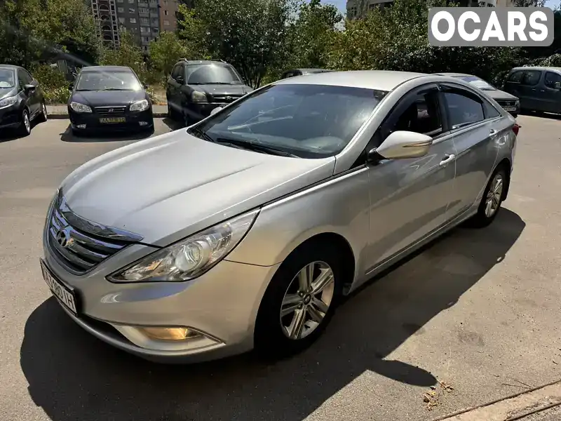 Седан Hyundai Sonata 2012 2 л. Автомат обл. Киевская, Киев - Фото 1/20