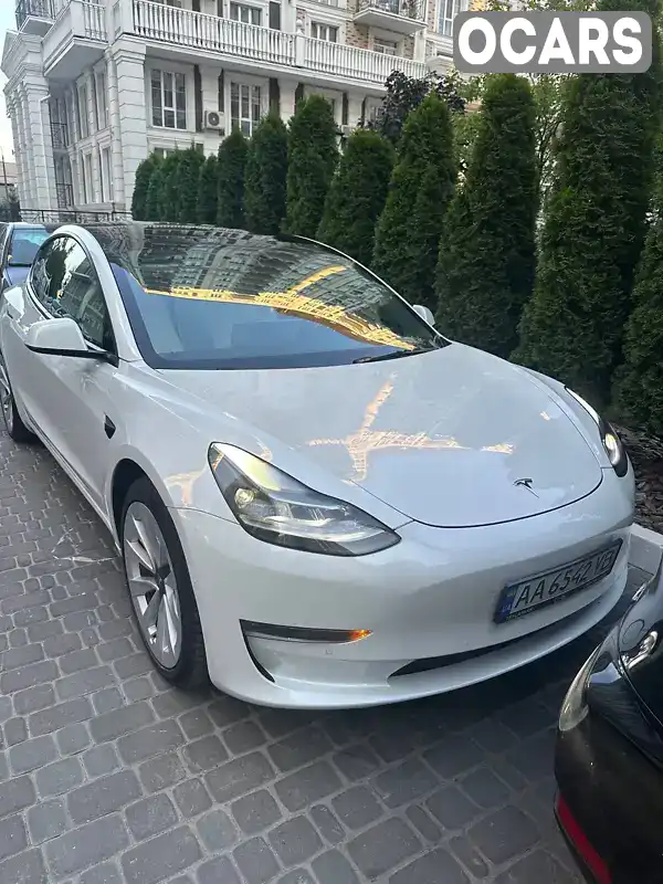 Седан Tesla Model 3 2021 null_content л. Автомат обл. Київська, Київ - Фото 1/15