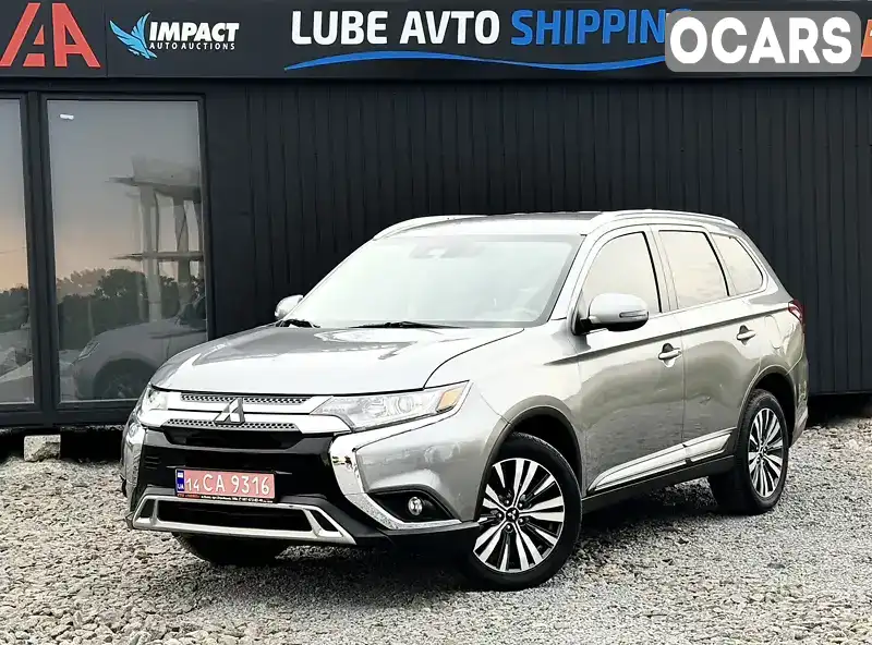 Внедорожник / Кроссовер Mitsubishi Outlander 2019 2.36 л. Вариатор обл. Львовская, Львов - Фото 1/21