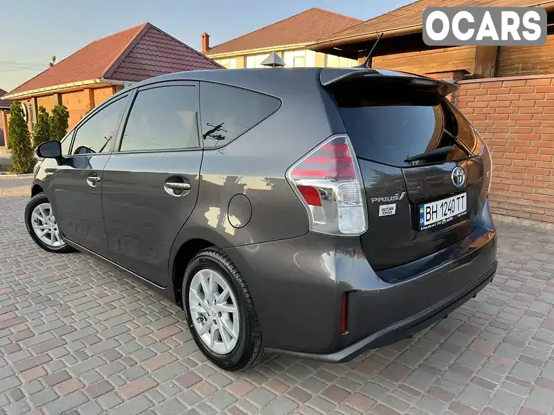 Универсал Toyota Prius v 2017 1.8 л. Автомат обл. Одесская, Одесса - Фото 1/21