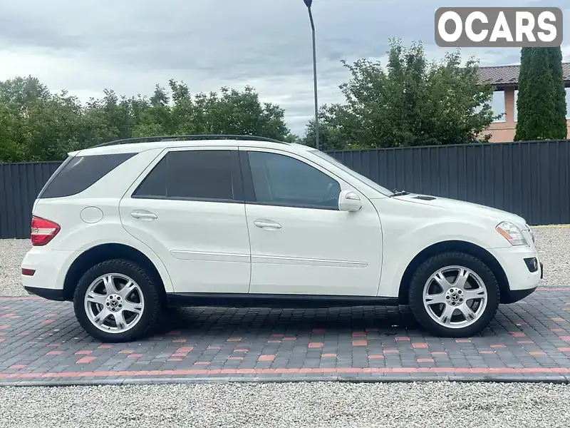 Позашляховик / Кросовер Mercedes-Benz M-Class 2009 3.2 л. Автомат обл. Закарпатська, Виноградів - Фото 1/11