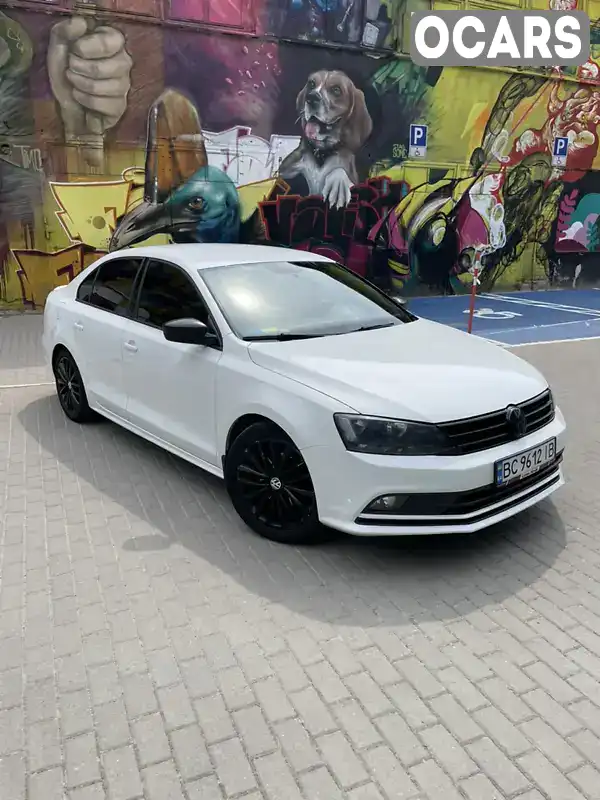 Седан Volkswagen Jetta 2015 1.8 л. Автомат обл. Львівська, Львів - Фото 1/21