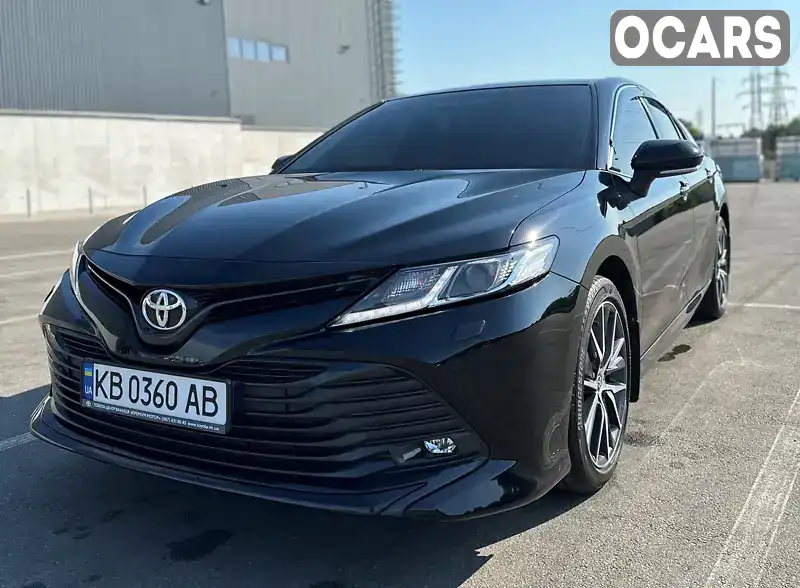 Седан Toyota Camry 2017 2.49 л. Автомат обл. Київська, Київ - Фото 1/21