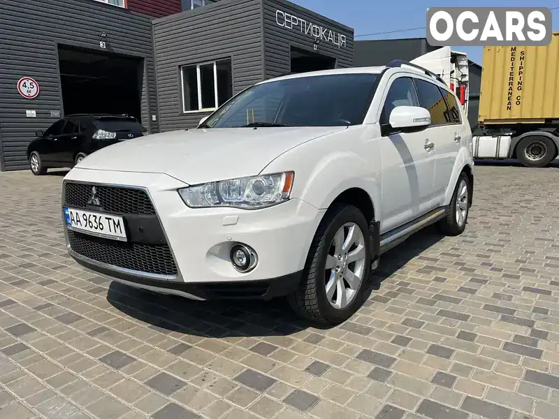 Позашляховик / Кросовер Mitsubishi Outlander 2011 2.4 л. Варіатор обл. Київська, Київ - Фото 1/21