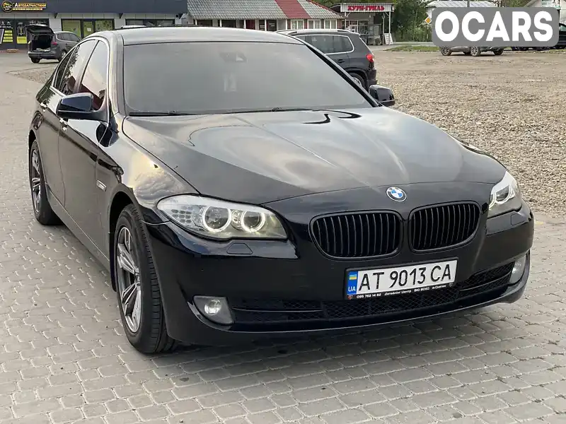 Седан BMW 5 Series 2011 2 л. Автомат обл. Ивано-Франковская, Снятин - Фото 1/17