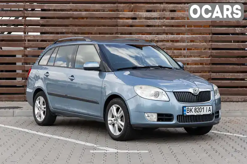 Универсал Skoda Fabia 2008 1.6 л. Ручная / Механика обл. Ровенская, Дубно - Фото 1/21