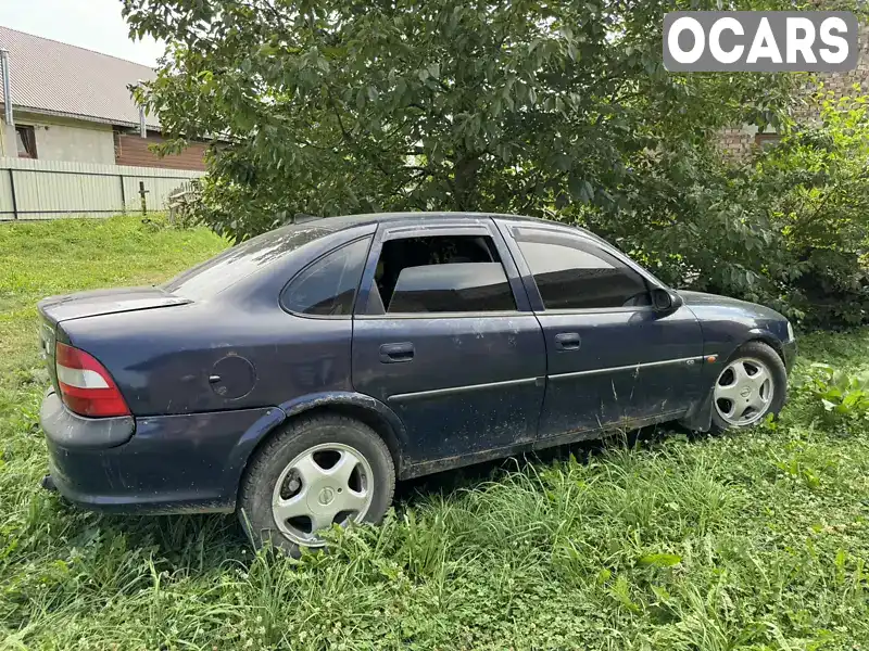 Седан Opel Vectra 1997 1.6 л. Ручная / Механика обл. Ивано-Франковская, Коломыя - Фото 1/5