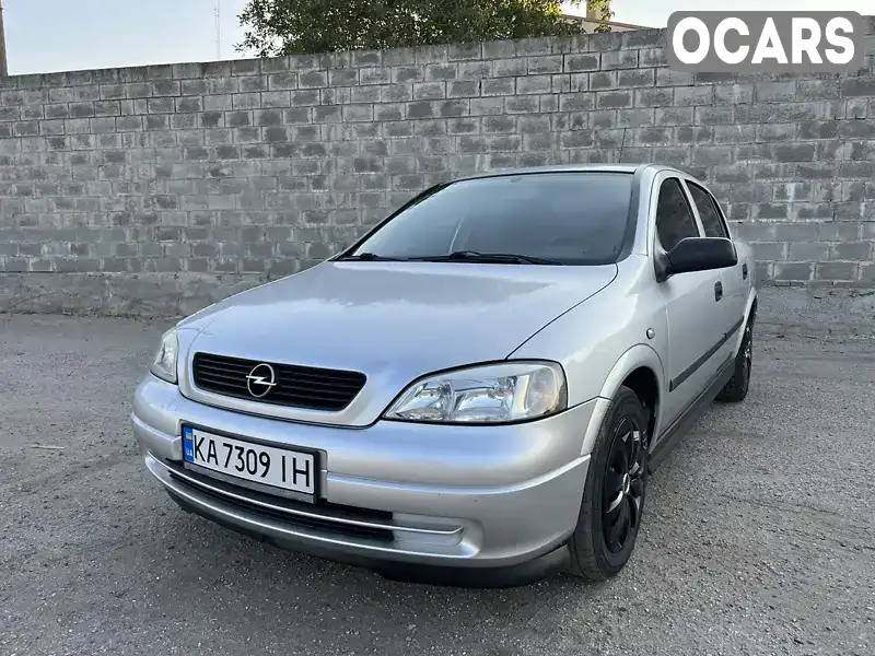 Седан Opel Astra 2005 1.4 л. Ручная / Механика обл. Николаевская, Новый Буг - Фото 1/13