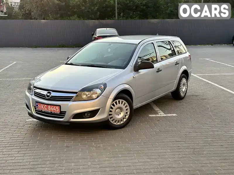 Универсал Opel Astra 2010 1.6 л. Ручная / Механика обл. Киевская, Киев - Фото 1/21