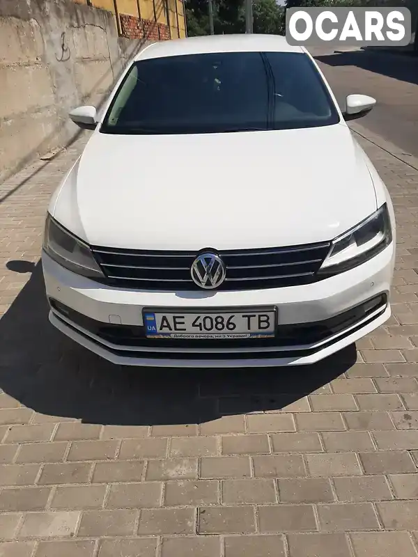 Седан Volkswagen Jetta 2016 1.6 л. Автомат обл. Днепропетровская, Днепр (Днепропетровск) - Фото 1/11