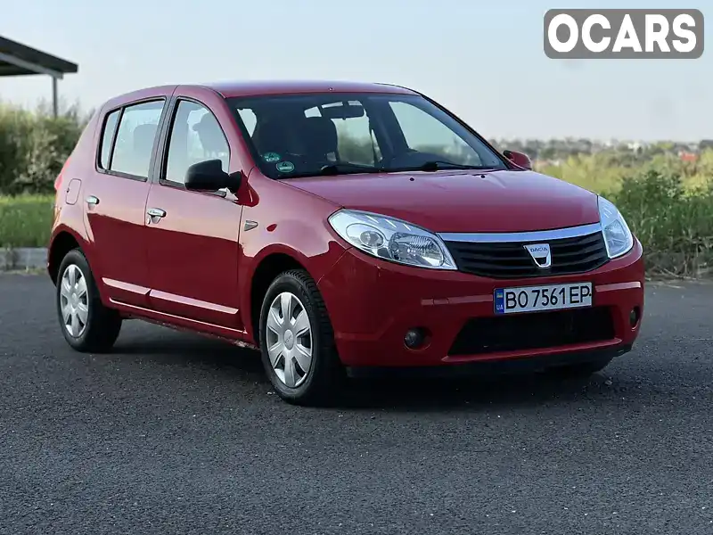 Хэтчбек Dacia Sandero 2009 1.6 л. Ручная / Механика обл. Тернопольская, Тернополь - Фото 1/21