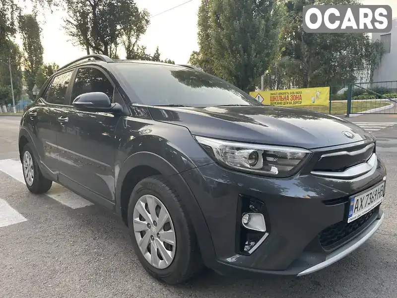 Позашляховик / Кросовер Kia Stonic 2018 1.37 л. Ручна / Механіка обл. Київська, Київ - Фото 1/21