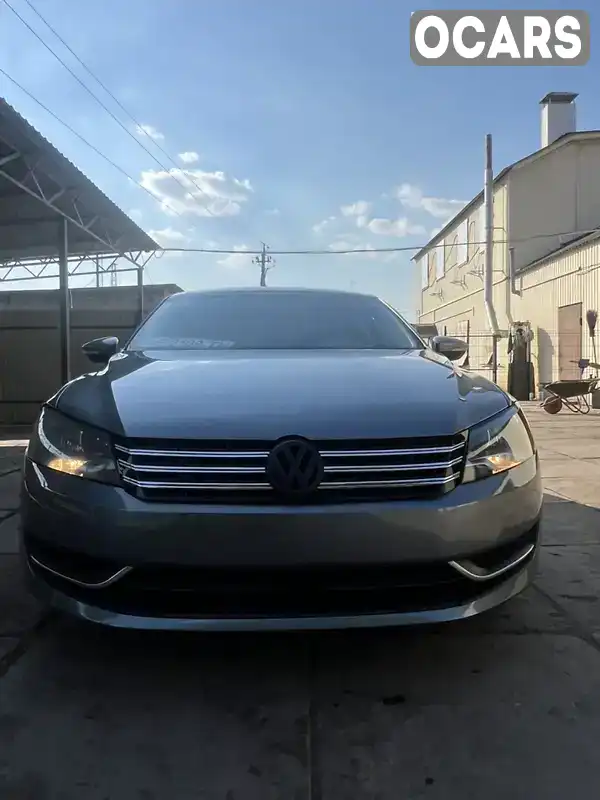 Седан Volkswagen Passat 2013 2.48 л. Автомат обл. Донецкая, Константиновка - Фото 1/10