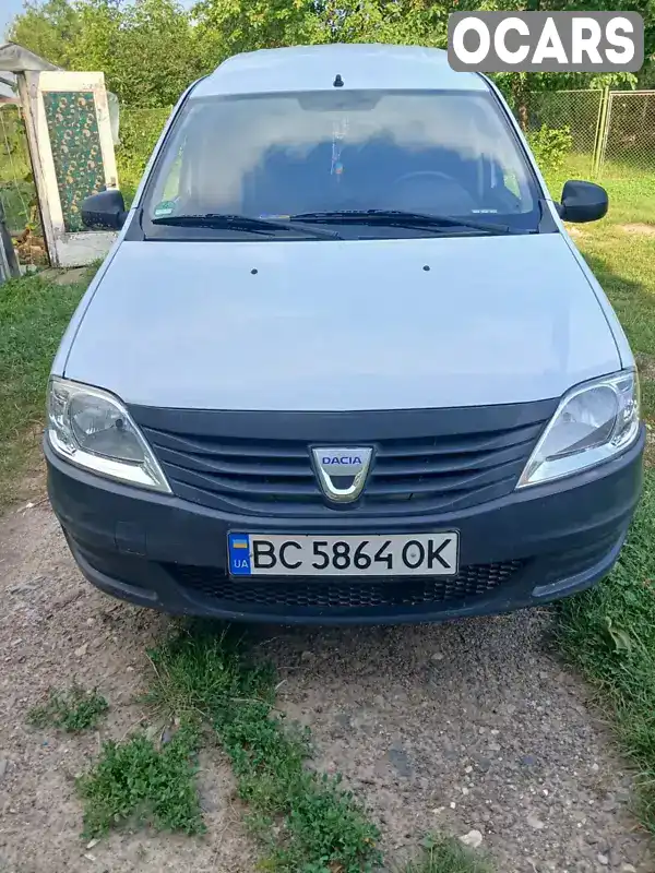 Седан Dacia Logan 2010 1.4 л. Ручна / Механіка обл. Львівська, Борислав - Фото 1/12