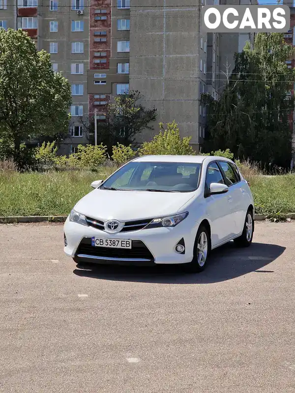 Хетчбек Toyota Auris 2015 1.36 л. Ручна / Механіка обл. Чернігівська, Чернігів - Фото 1/19