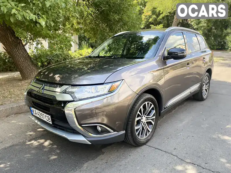 Позашляховик / Кросовер Mitsubishi Outlander 2016 2.4 л. Автомат обл. Миколаївська, Миколаїв - Фото 1/21