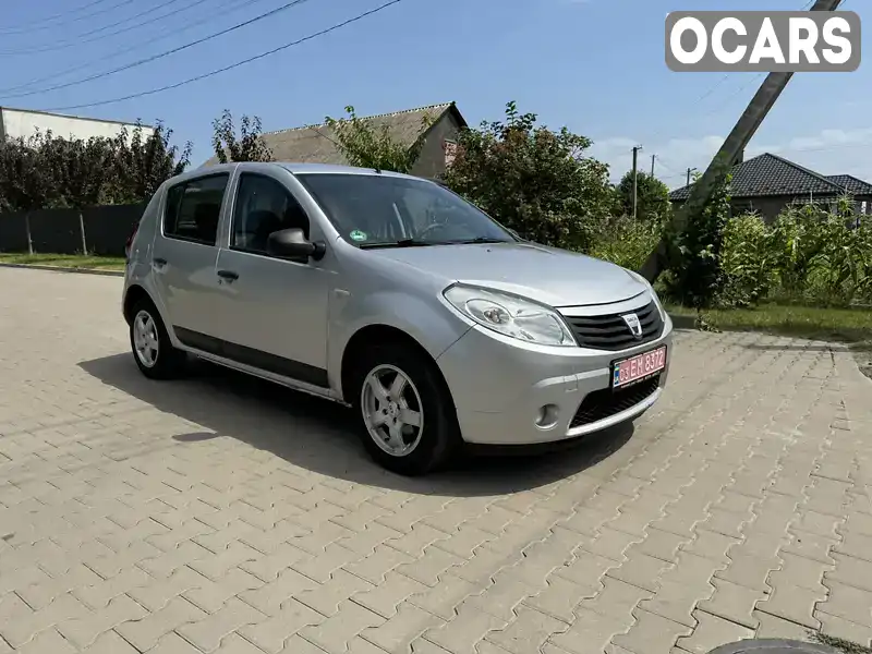 Хэтчбек Dacia Sandero 2009 1.6 л. Ручная / Механика обл. Волынская, Ковель - Фото 1/13