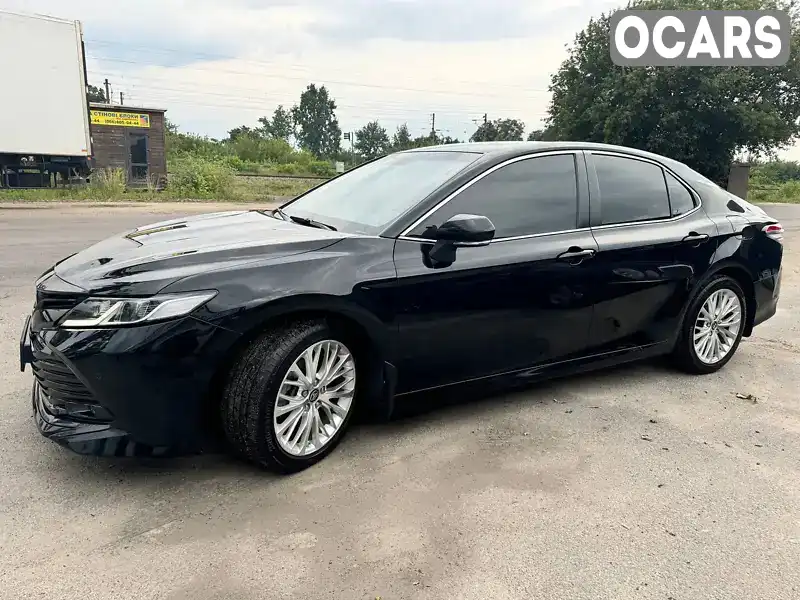 Седан Toyota Camry 2020 2.49 л. Автомат обл. Киевская, Киев - Фото 1/20