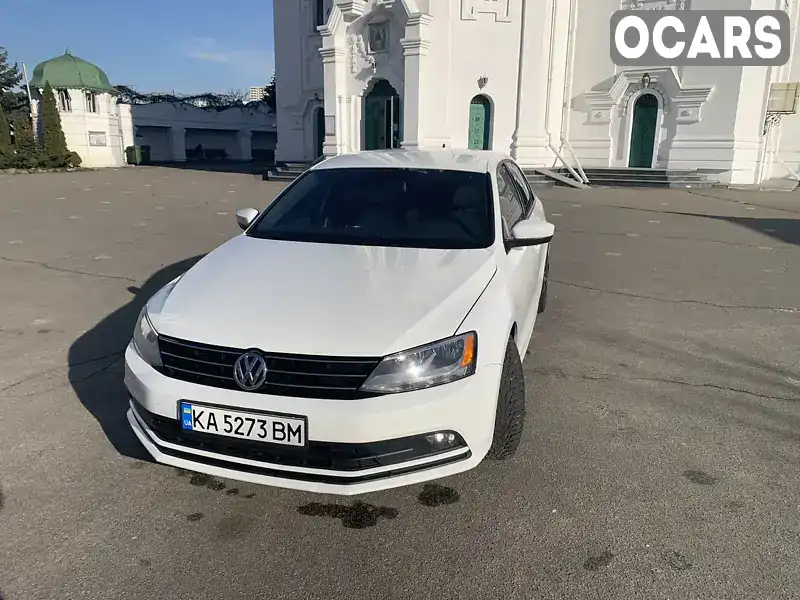 Седан Volkswagen Jetta 2015 1.8 л. Автомат обл. Київська, Київ - Фото 1/22