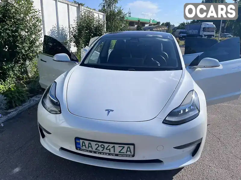 Седан Tesla Model 3 2018 null_content л. Автомат обл. Киевская, Киев - Фото 1/8