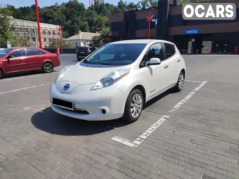 Хэтчбек Nissan Leaf 2015 null_content л. Автомат обл. Киевская, Киев - Фото 1/21