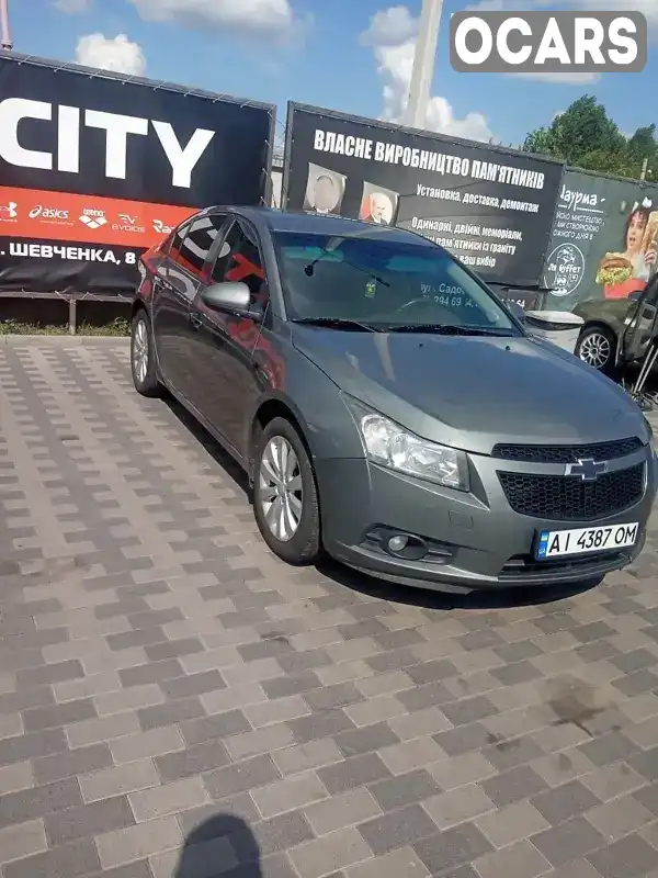 Седан Chevrolet Cruze 2011 1.8 л. Ручна / Механіка обл. Полтавська, Лубни - Фото 1/18