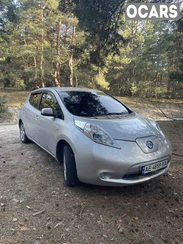 Хэтчбек Nissan Leaf 2015 null_content л. Автомат обл. Днепропетровская, Каменское (Днепродзержинск) - Фото 1/13