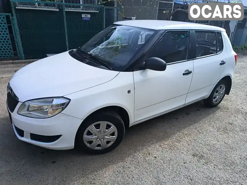 Хэтчбек Skoda Fabia 2012 1.2 л. Ручная / Механика обл. Одесская, Одесса - Фото 1/10